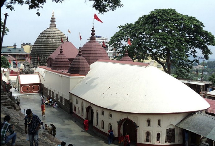 গরু কোরবানি বিরোধী হিন্দু রাজা গৌর গোবিন্দের করুণ পরিণতিঃ